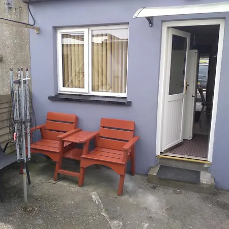 Cosy Cottage- Sleeps 4 Free Parking & Golf Nearby Feriehus