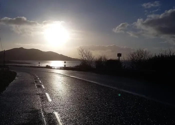 Cosy Cottage- Sleeps 4 Free Parking & Golf Nearby