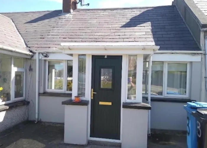 Cosy Cottage- Sleeps 4 Free Parking & Golf Nearby * バンクラナ