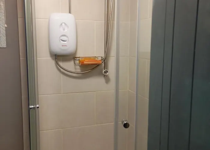 Cosy Cottage- Sleeps 4 Free Parking & Golf Nearby 別荘 *