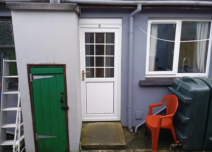 בית נופש Cosy Cottage- Sleeps 4 Free Parking & Golf Nearby בונקראנה